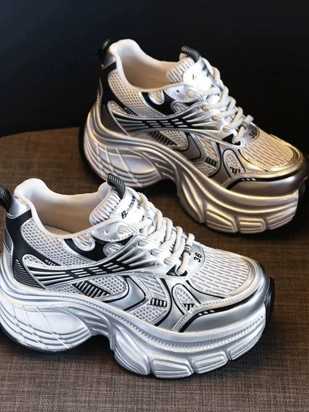Lace Up Round Toe Platform Sneakers - OFEBHS.PT