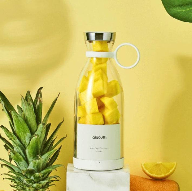 Handheld Small Electric Portable Mini Juicer - OFEBHS.PT
